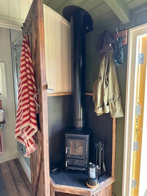 Secret Paddock Secluded Suffolk Getaway Διαμέρισμα Hollesley Εξωτερικό φωτογραφία